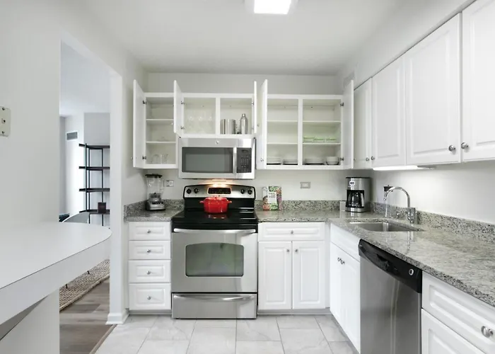 River N 2br W Gym Wd Nr Magnificent Mile Chi-164 Апартаменты Чикаго