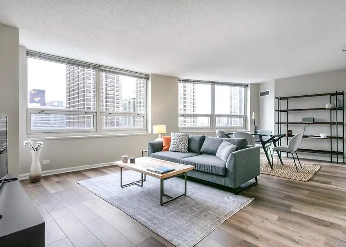 River N 2br W Gym Wd Nr Magnificent Mile Chi-164 Апартаменты Чикаго