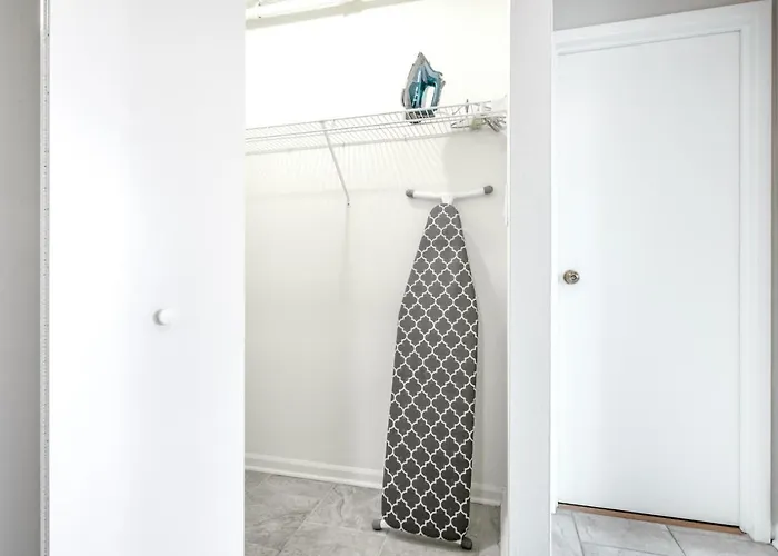 Апартаменты River N 2br W Gym Wd Nr Magnificent Mile Chi-164 Чикаго