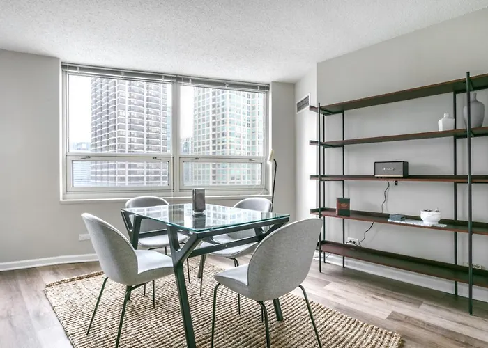 Апартаменты River N 2br W Gym Wd Nr Magnificent Mile Chi-164 Чикаго
