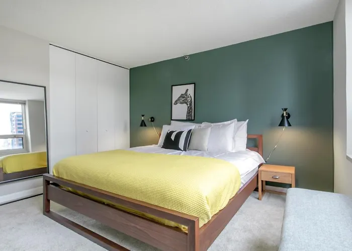 River N 2br W Gym Wd Nr Magnificent Mile Chi-164 Чикаго
